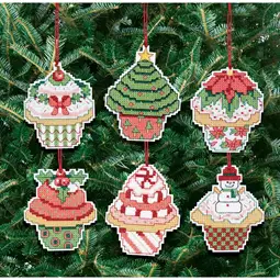 Christmas Cupcake Ornaments
