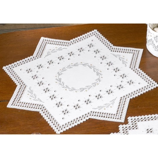 Hardanger Garland Topper