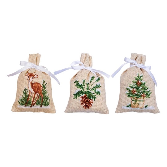 Winter Deer Gift Bags 