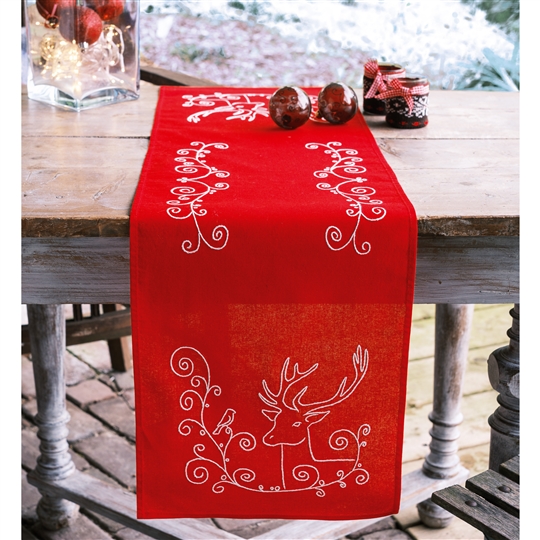 Reindeer and Bird Runner 