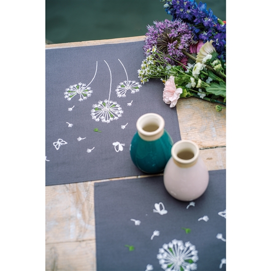 Fluff Flower Placemats set 2
