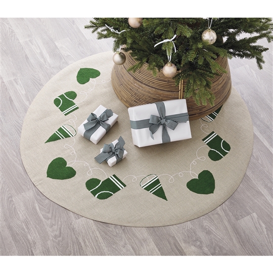 Heart and Stocking Tree Skirt