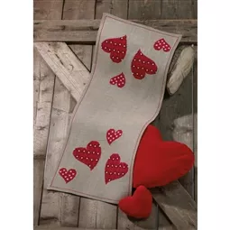 Red Hearts Runner